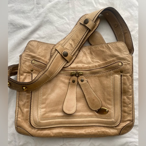 Authentic Chloe Bay Beige Shoulder Bag - Picture 2 of 9